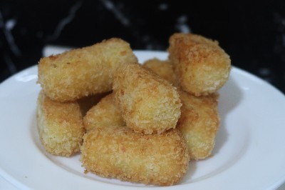 View Camote Roll (Fried Sweet Potatoes) Camote Roll (Fried Sweet Potatoes)
