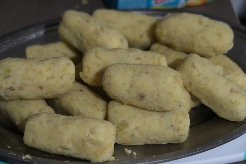 Camote Roll (Fried Sweet Potatoes)