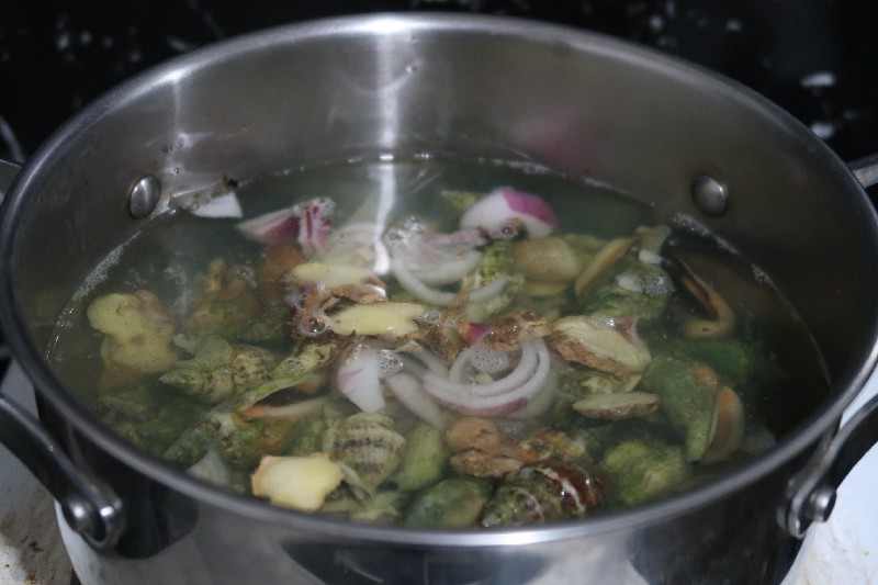 Easy Aninikad Soup Recipe (Plicate Conch Soup)